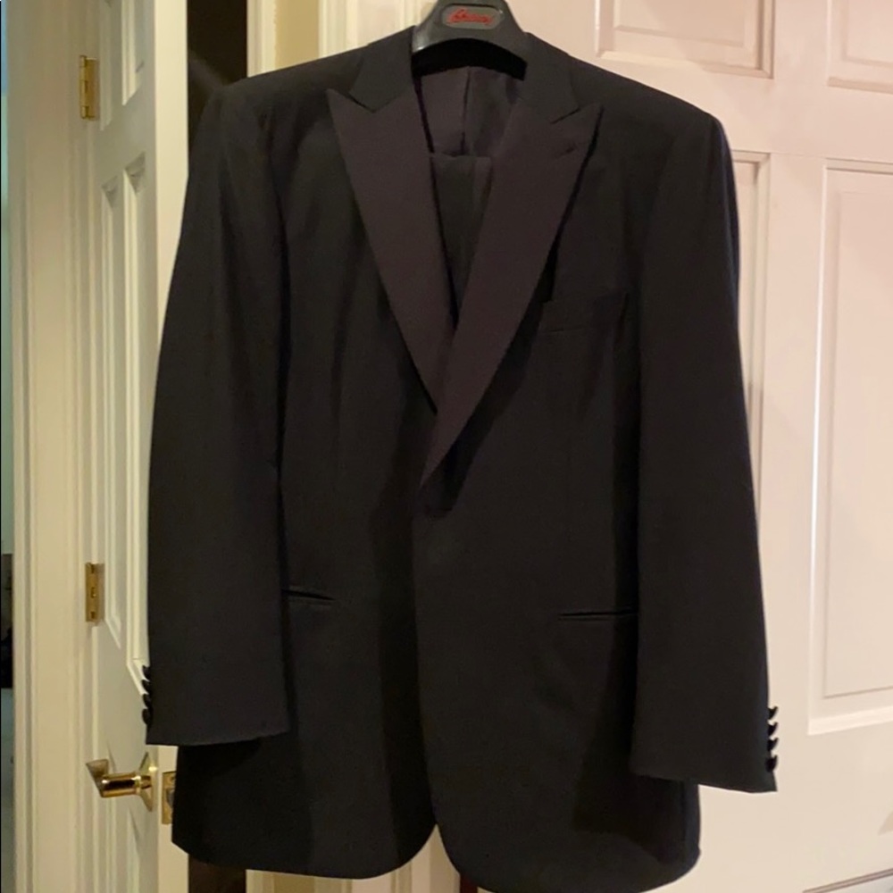 Men’s Brioni Tux